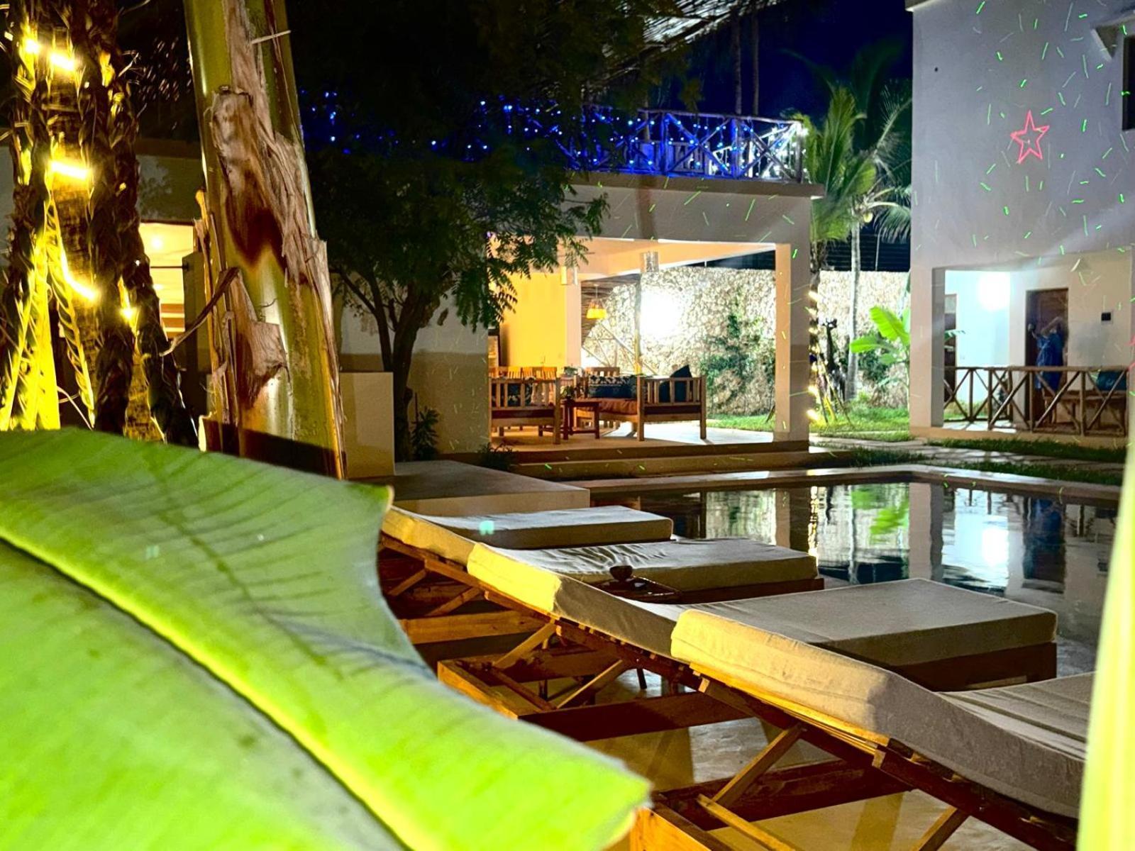 Tatu Inn Boutique Hotel Watamu Bagian luar foto