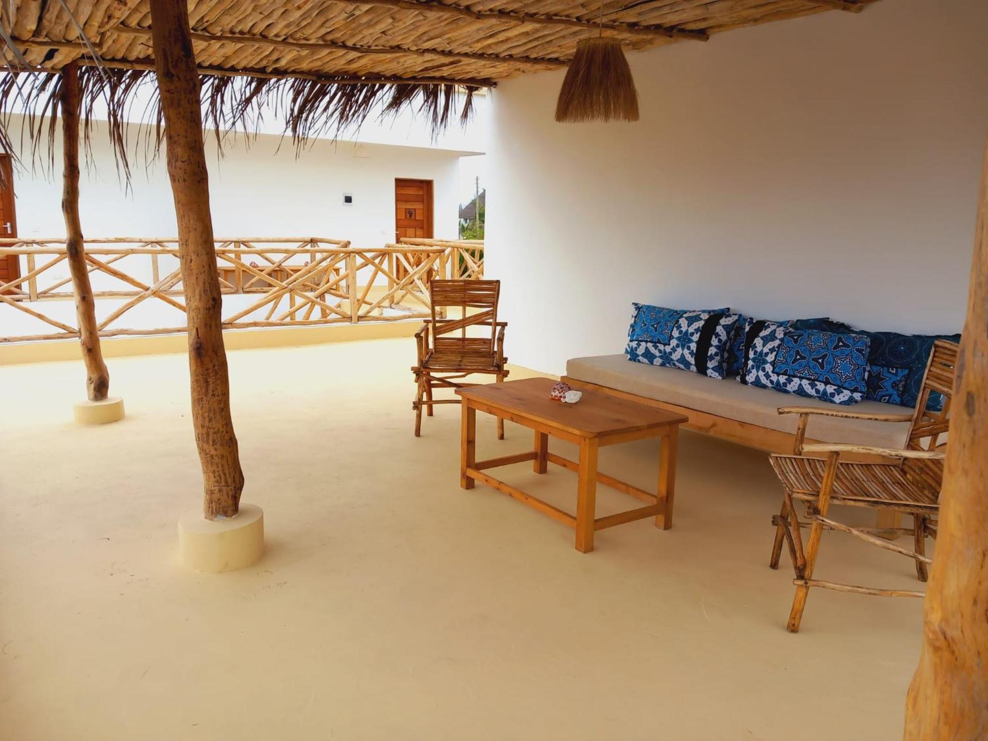 Tatu Inn Boutique Hotel Watamu Bagian luar foto