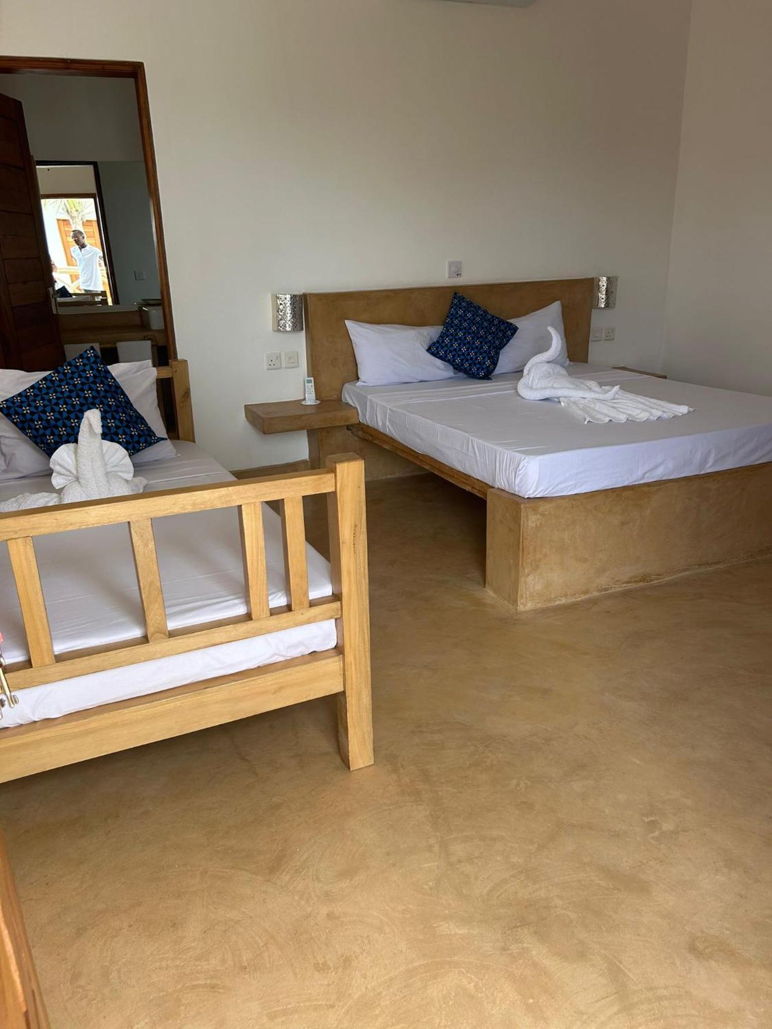 Tatu Inn Boutique Hotel Watamu Bagian luar foto