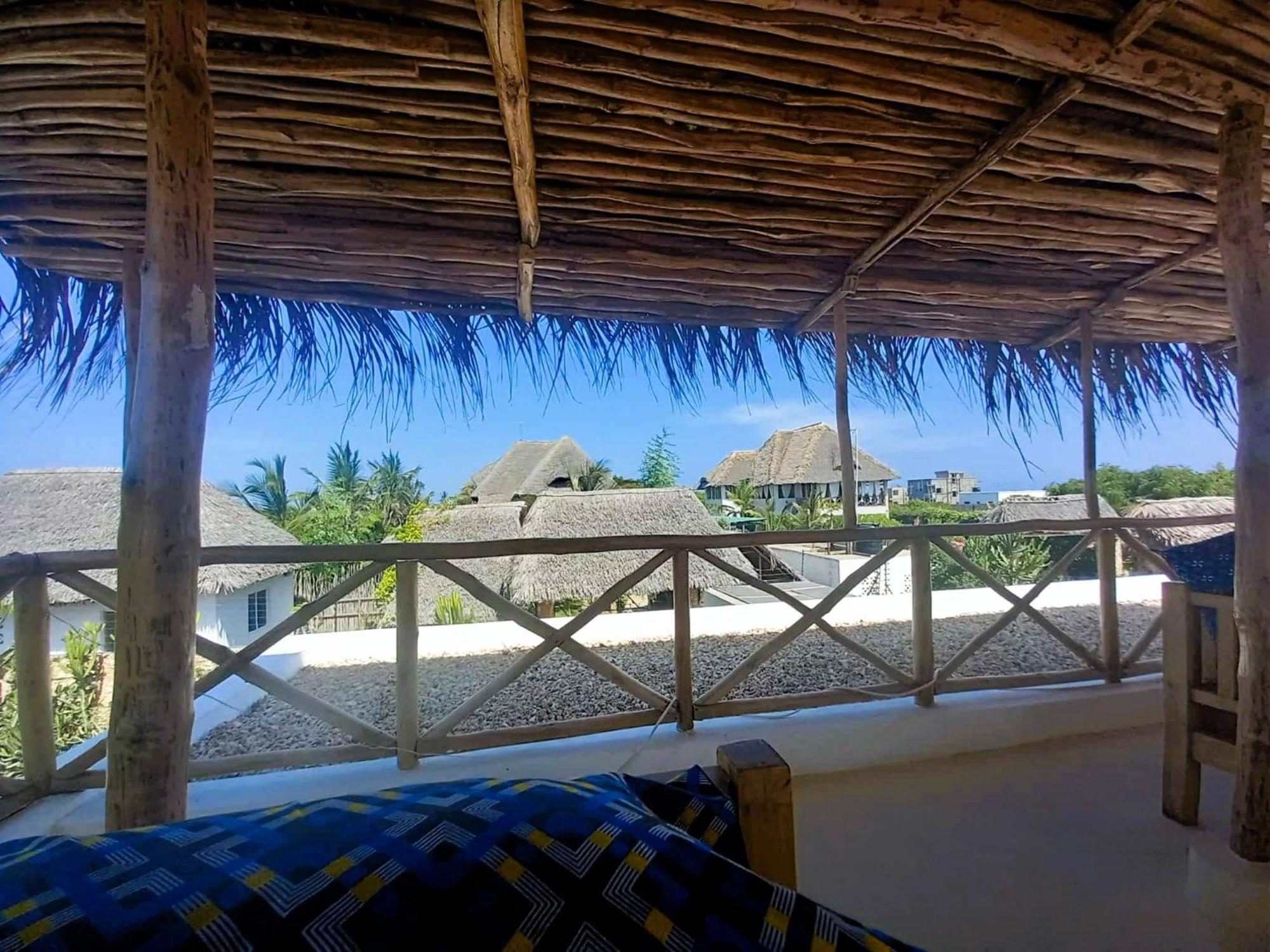 Tatu Inn Boutique Hotel Watamu Bagian luar foto