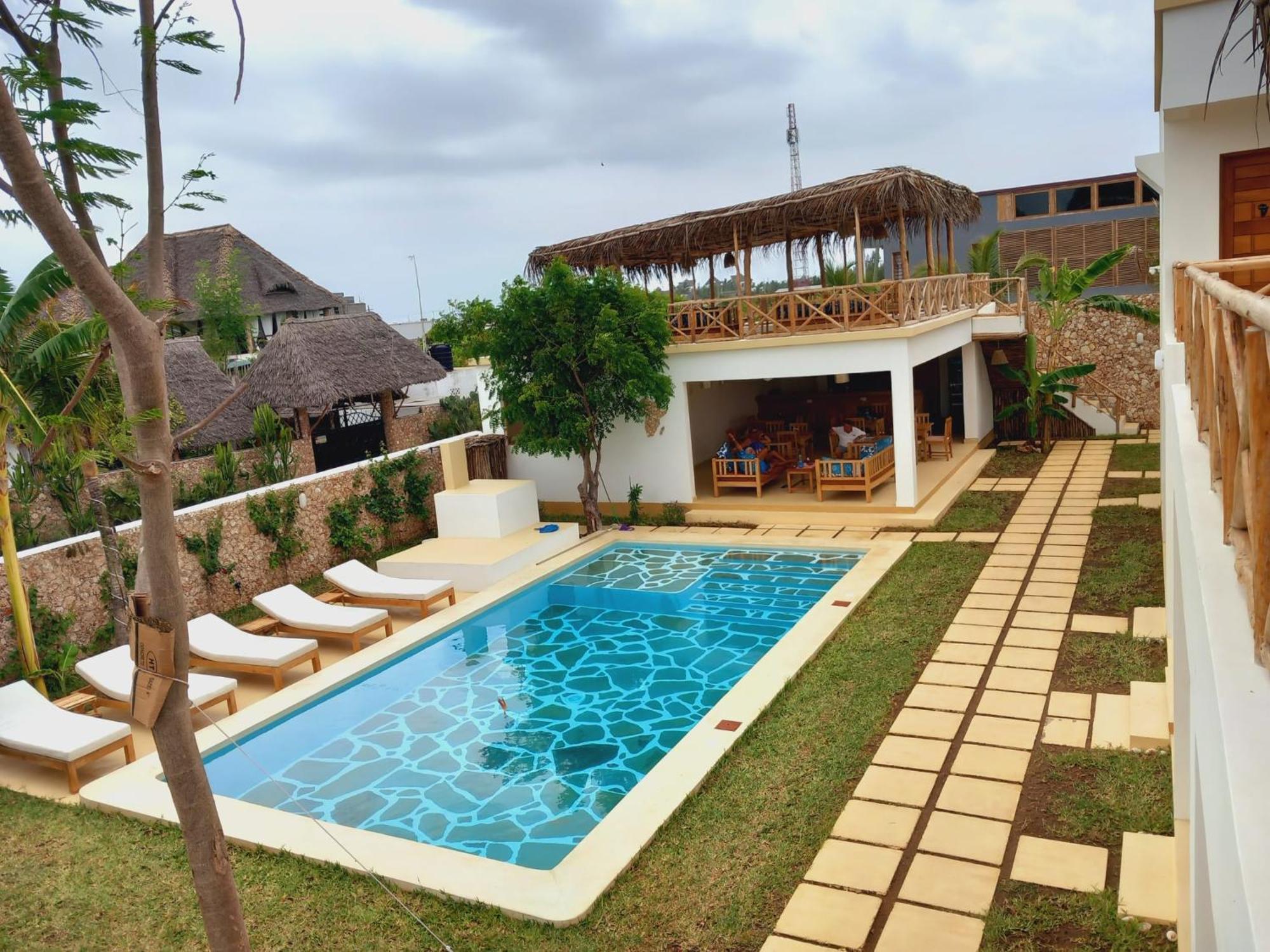 Tatu Inn Boutique Hotel Watamu Bagian luar foto