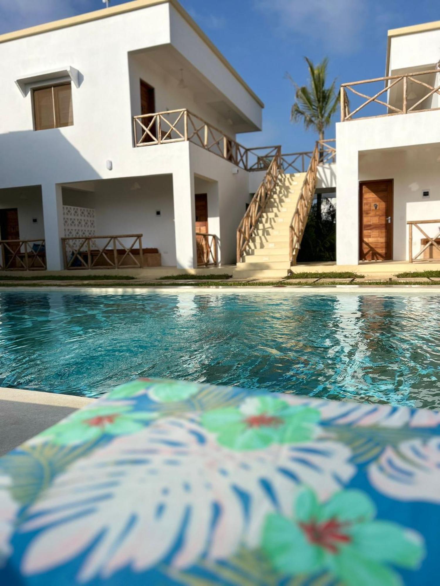 Tatu Inn Boutique Hotel Watamu Bagian luar foto